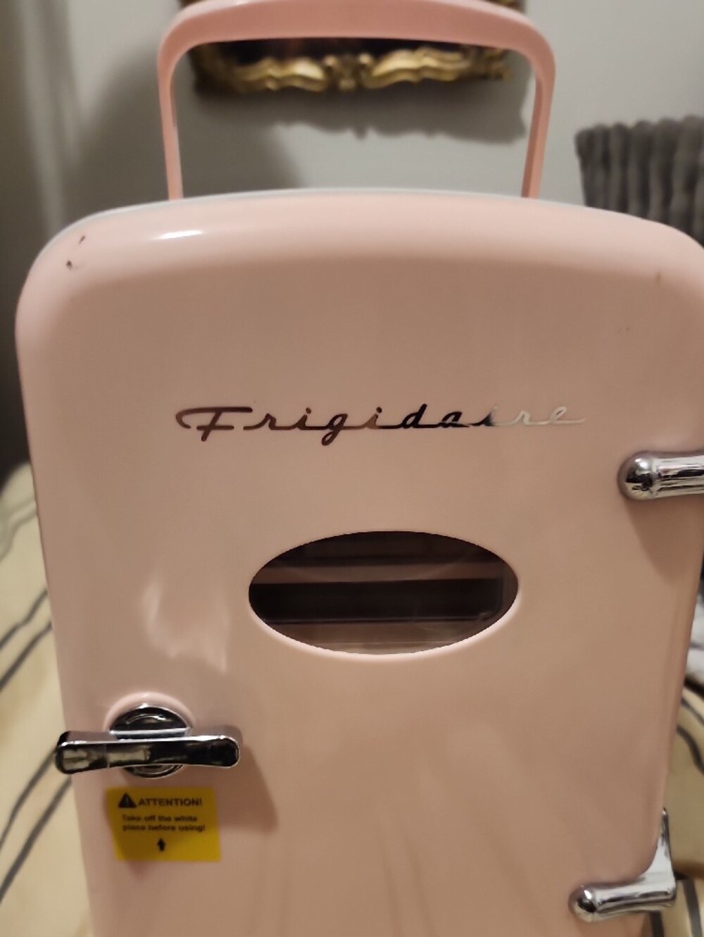 Frigidaire Pink Mini Refrigerator - Retro Design - Picture 7 of 9